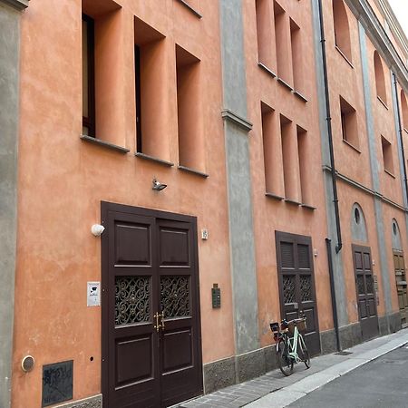 Apartamento City Center - 50 Metri Dal Centro Storico Cremona Exterior foto