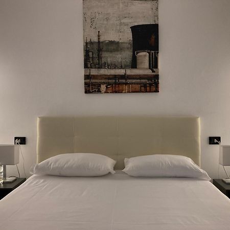 Apartamento City Center - 50 Metri Dal Centro Storico Cremona Exterior foto
